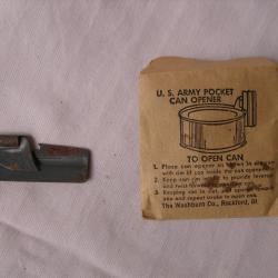 WW2 US OUVRE-BO&Iuml;TE MILITAIRE AM&Eacute;RICAIN P38 ENCORE DANS SON EMBALLAGE ( 39-45 ) LOT 2