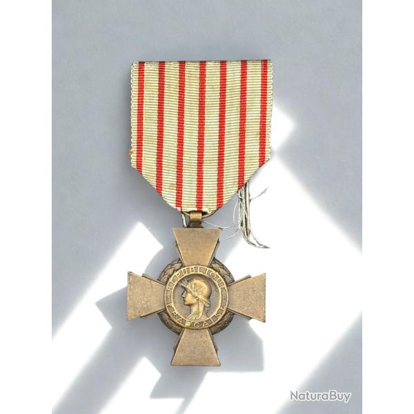 (15.005) Croix du combattant