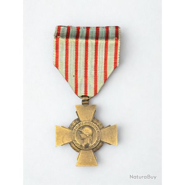 (15.019) Croix du combattant