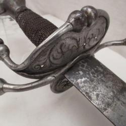 forte &eacute;p&eacute;e   XVIIIem en tr&eacute;s bon &eacute;tat   longueur totale 1 m 10
