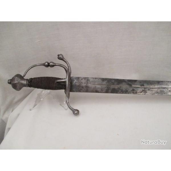 forte pe   XVIIIem en trs bon tat   longueur totale 1 m 10