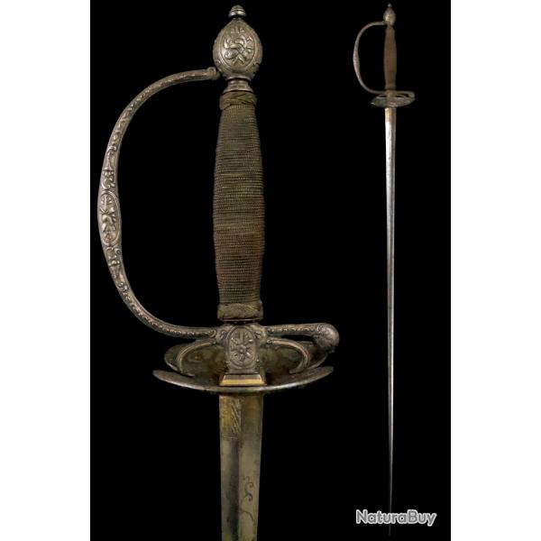 N69 - Epe de cour dore