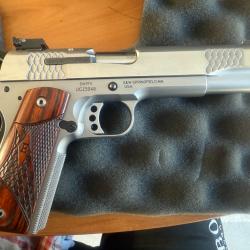 PISTOLET S & W 1911    E - Series "Pistols 45 ACP