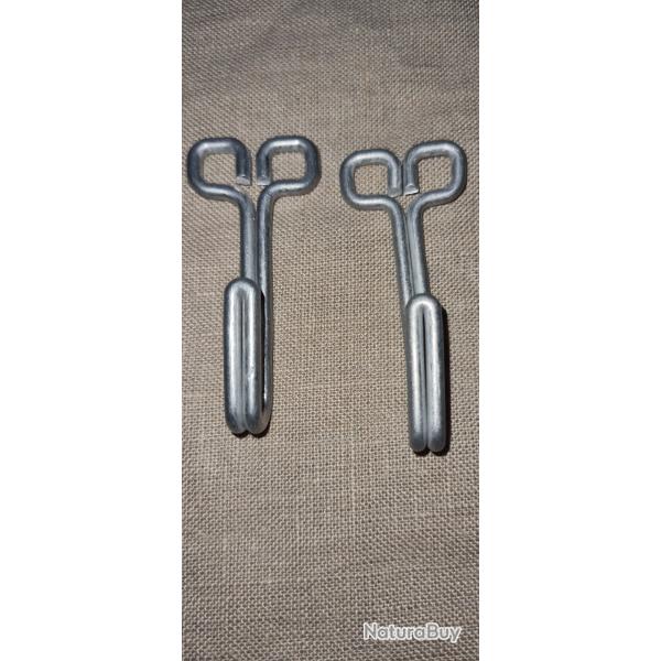 Lot de 2 crochets de vareuse Allemande , crochet pour veste Allemande   ( 1 )
