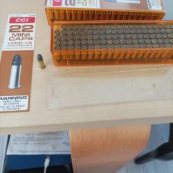 2 boîtes de 100 cartouches 22LR