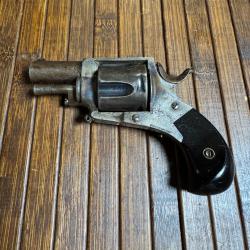 BEAU MINI  BULLDOG REVOLVER DE GOUSSET 5 COUPS CALIBRE 320
