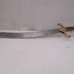 rare - cimeterre long de 81 cm - marqué despre - belle poignée en corne blonde