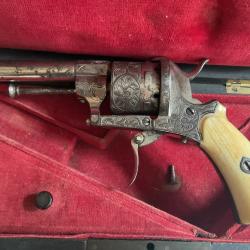 Révolver à broche calibre 7mm