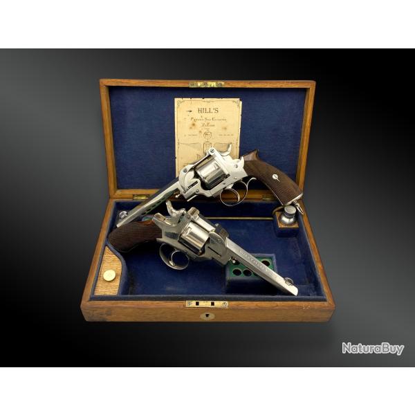 COFFRET NCESSAIRE AVEC DEUX REVOLVERS HILL'S PANTED SELF EXTRACTOR Royaume-Uni, XIXme sicle