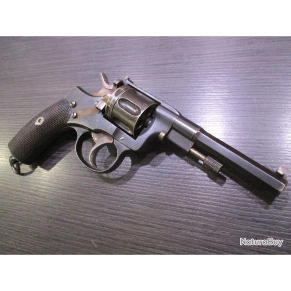 Revolver Sudois Husqvarna M/1887 civil, cat D!!! vente libre!!!  1 euro sans prix de rserve!!!