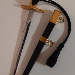 Poignard armée de l'air française sous officier modèle 1934 avec dragonne bleue. Très beau.