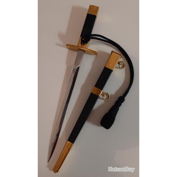 Poignard arme de l'air franaise sous officier modle 1934 avec dragonne bleue. Trs beau.