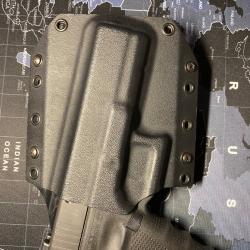Holster bravo concealment Glock 17 Gen4