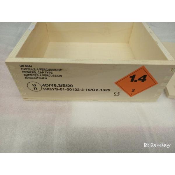 Lot 2 caisses en bois pour amorces