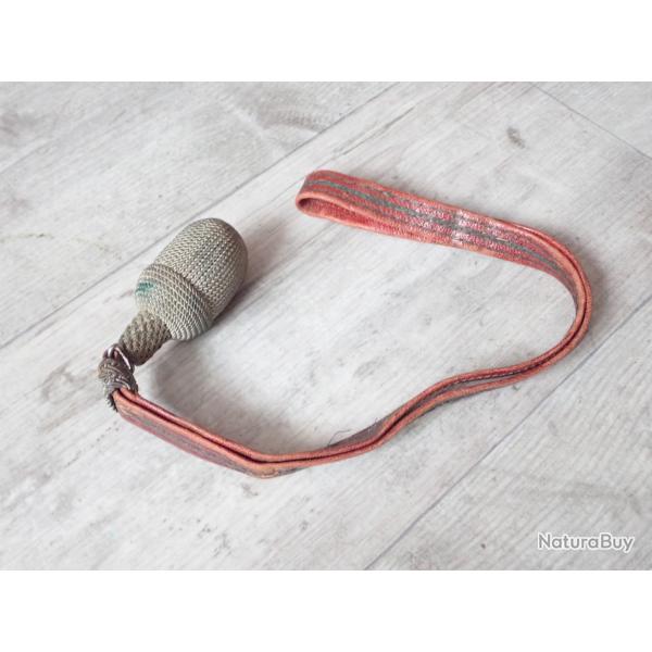 Ancienne dragonne de sabre suisse. Modle cuir.