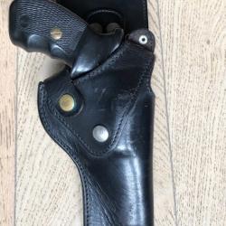 Pour MR Police, holster réglementaire