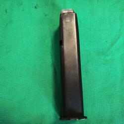 Vend chargeur GP35  Browning  9mm  cat B
