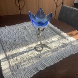 Bougeoir tulipe sign&eacute; Jean Goardere en parfait &eacute;tat pied en &eacute;tain. Hauteur 26 cm.