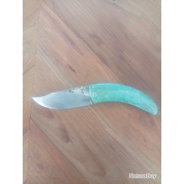 Couteau pliant deux clous forg en acier carbone bois bouleau marbr vert