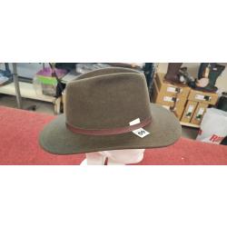 CHAPEAU VERT  EN FEUTRE avec lani&egrave;re cuir - LODENHUT - T59