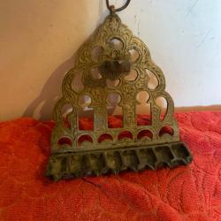 Chandelier juif.  En bronze  19e