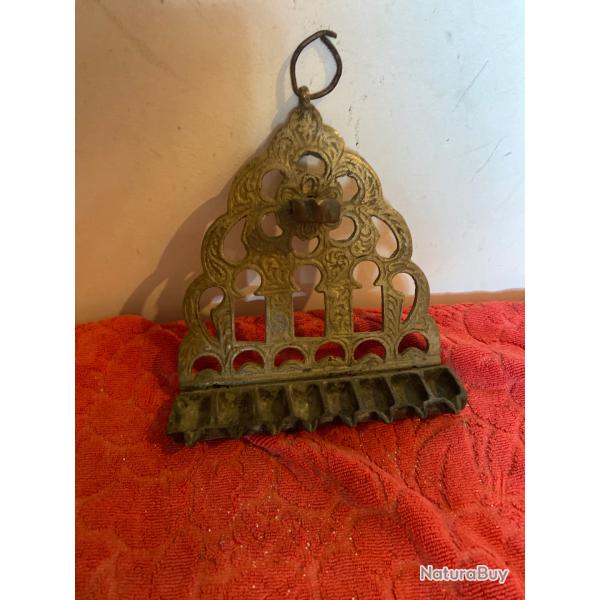 Chandelier juif.  En bronze  19e