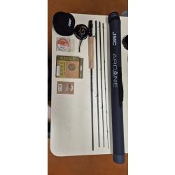 ENSEMBLE MOUCHE SECHE PRET A PÊCHER - JMC ARCANE 9' #5 + YOTO 30