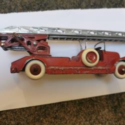 Dinky Toys 32D Delahaye échelle de pompiers.