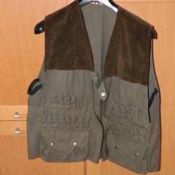GILET DE CHASSE AVEC GIBSIERE BON ETAT EN OCCASION TAILLE 54/56