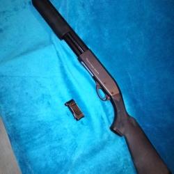 Fusil à pompe. Shotgun. M870.