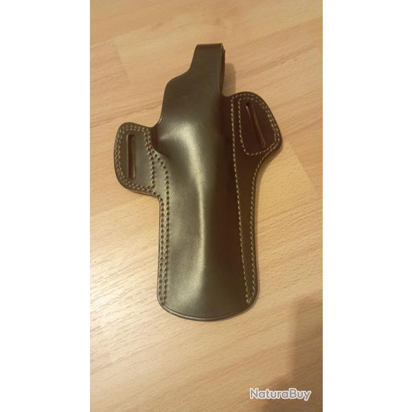 Holster cuir revolver