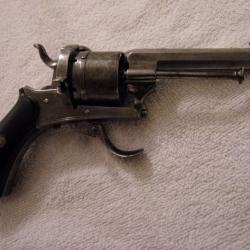 Revolver à barillet à broche en superbe état