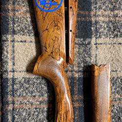 Vends bois pour Beretta 694 sporting . Devant + crosse