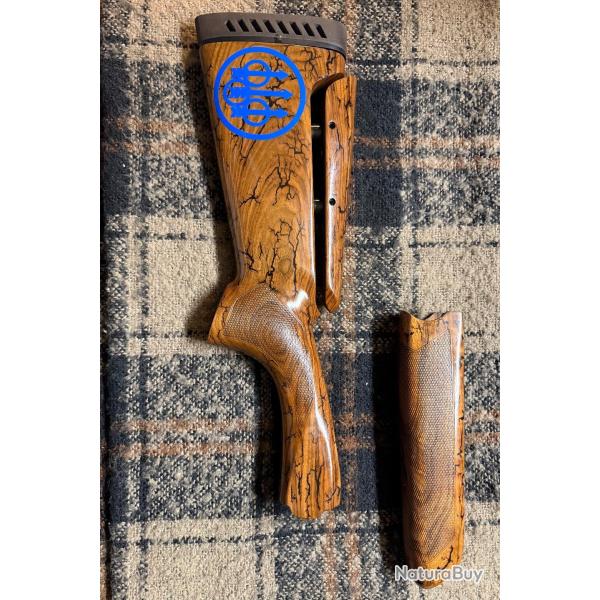 Vends bois pour Beretta 694 sporting . Devant + crosse