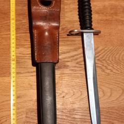 Baionnette suisse pour fusil d'assaut STG57