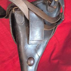 Étui jambon spécifique au revolver 73, couvercle marquée au 28 e régiment d'infanterie de Ligne ww1