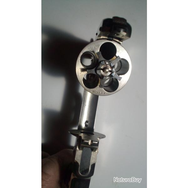 REVOLVER HARRINGTON & RICHARSON TOP BREAK  SAFETY HAMMERLESS