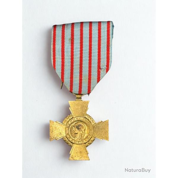 (15.008) Croix du combattant