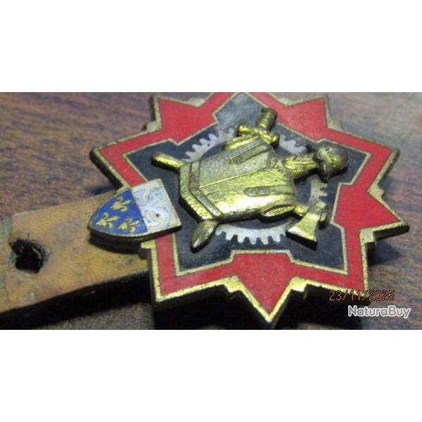 insigne FRANCE GENIE MILITAIRE Insigne ESTG Ecole Suprieure Technique du Gnie DP2055