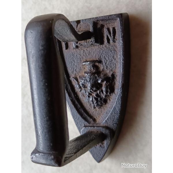 Petit fer  repasser ancien