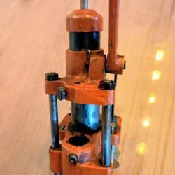 Presse de recalibrage et graissage ogives Lyman 4500