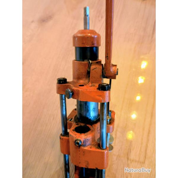 Presse de recalibrage et graissage ogives Lyman 4500