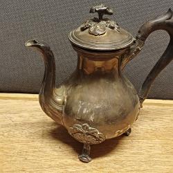 Tr&egrave;s ancienne th&eacute;i&egrave;re CAILAR HENRY & CIE en m&eacute;tal argent&eacute;