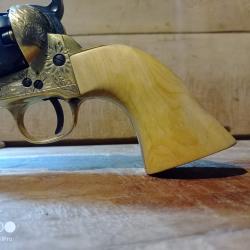 poignée crosse en buis colt 1851/1862 Pietta