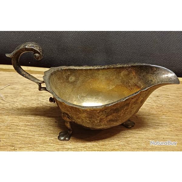 Tr�s ancienne sauci�re en m�tal argent�