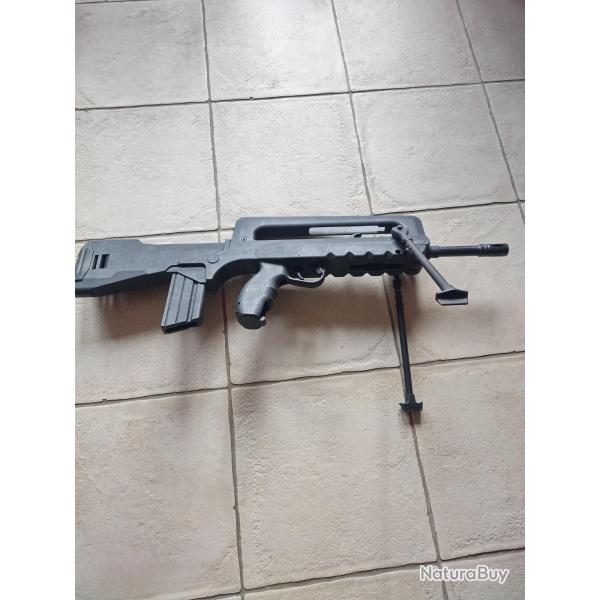 Famas GIAT MAS 1987  Co2 4.5 mm