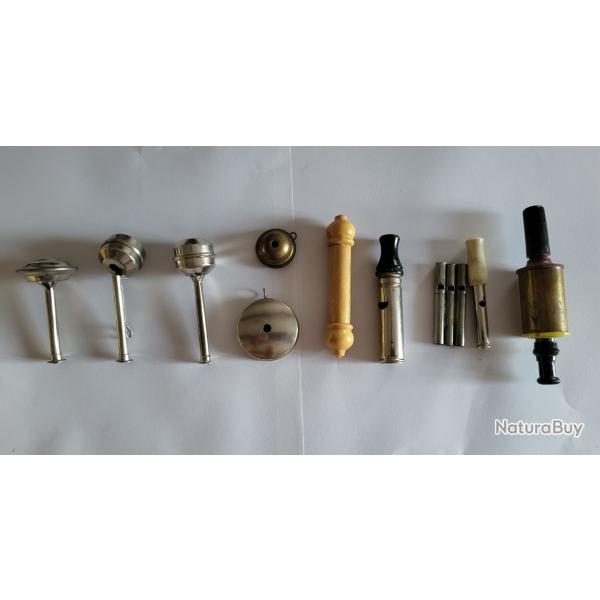 Lot  de 10 appeaux  neuf