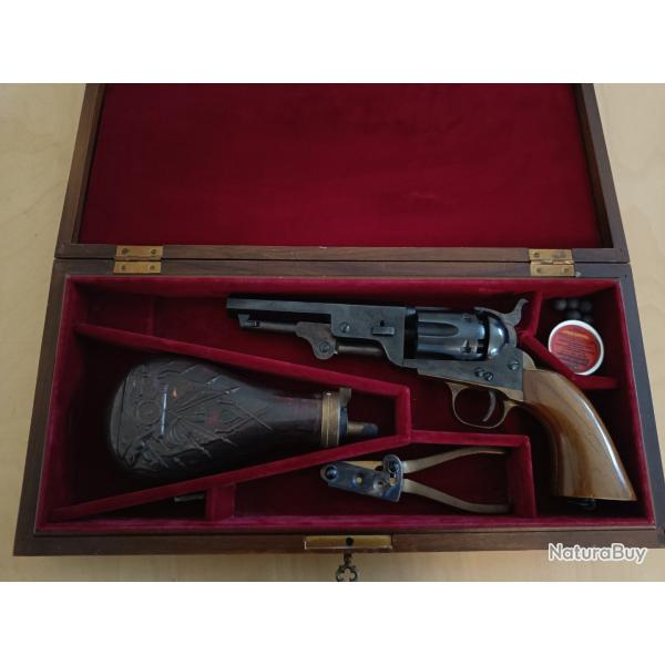 Coffret Colt 1851 Navy Cal.36 Euroarms Brescia tat proche du neuf Poudre noire