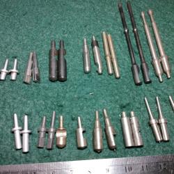 Lot de divers percuteurs.