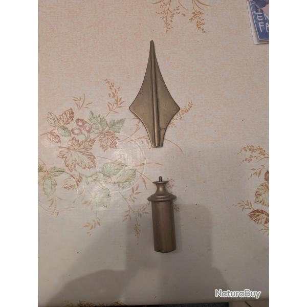 Pointe porte drapeau